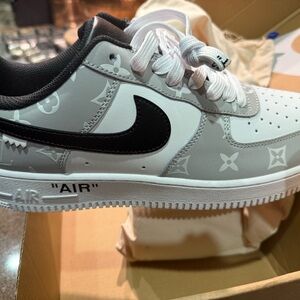 Louis Vuitton Gray and Black Athletic Shoes Air Force 1. Size 12.5 women/men11
